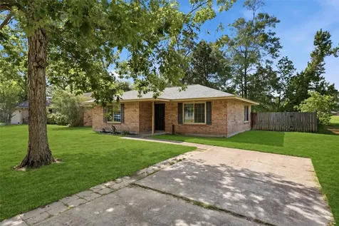 1300 E Hanson Street Cleveland TX 77327