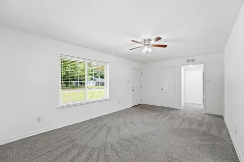 1300 E Hanson Street Cleveland TX 77327