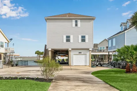 1814 Tiki Drive Tiki Island TX 77554