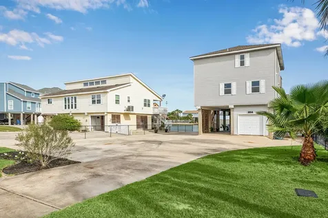 1814 Tiki Drive Tiki Island TX 77554