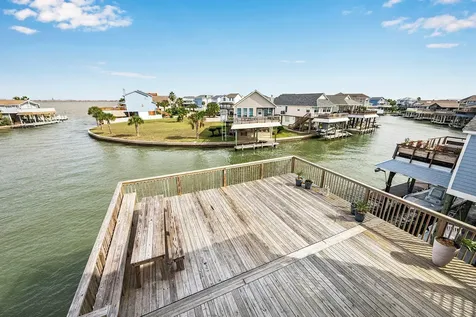 1814 Tiki Drive Tiki Island TX 77554