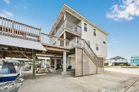 1814 Tiki Drive Tiki Island TX 77554