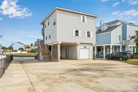 1814 Tiki Drive Tiki Island TX 77554