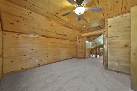 76 Hunters Creek Drive Huntsville TX 77340