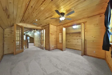 76 Hunters Creek Drive Huntsville TX 77340