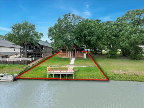 76 Hunters Creek Drive Huntsville TX 77340