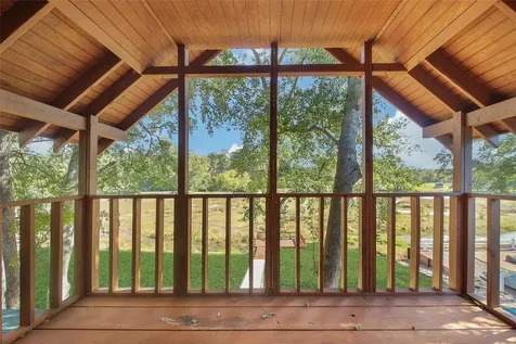 76 Hunters Creek Drive Huntsville TX 77340