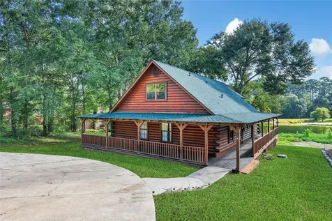 76 Hunters Creek Drive Huntsville TX 77340