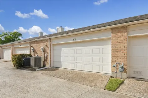12625 Memorial Drive 42 Houston TX 77024