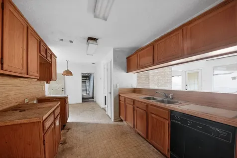 11511 Dell Hollow Drive Houston TX 77066