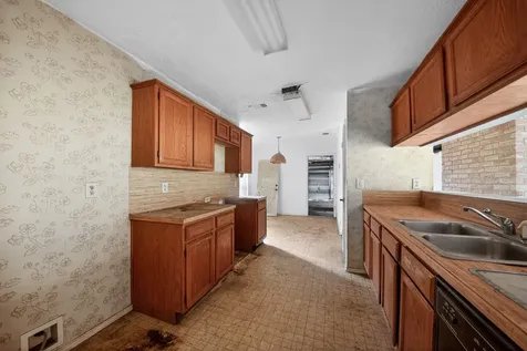 11511 Dell Hollow Drive Houston TX 77066