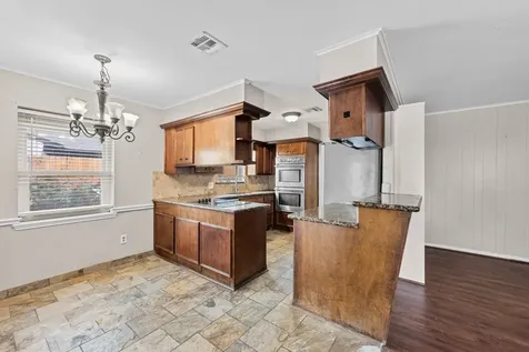 28923 Pine Hill Drive Shenandoah TX 77381