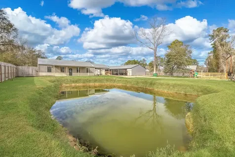 289 County Road 2250 Cleveland TX 77327