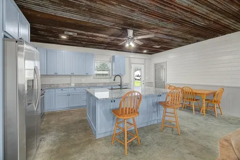 289 County Road 2250 Cleveland TX 77327