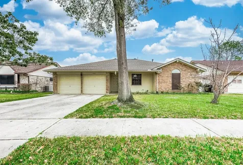 10523 Sagevale Lane Houston TX 77089