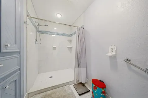 201 Amber Lane League City TX 77573