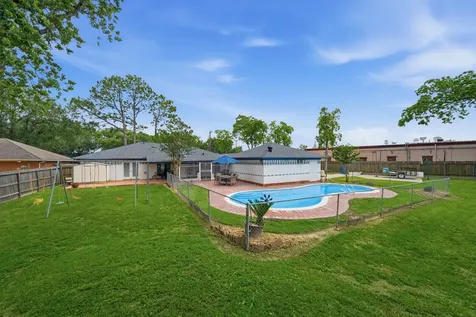 201 Amber Lane League City TX 77573