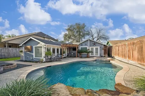 1423 Richelieu Lane Houston TX 77018