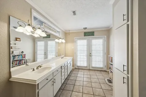 1423 Richelieu Lane Houston TX 77018