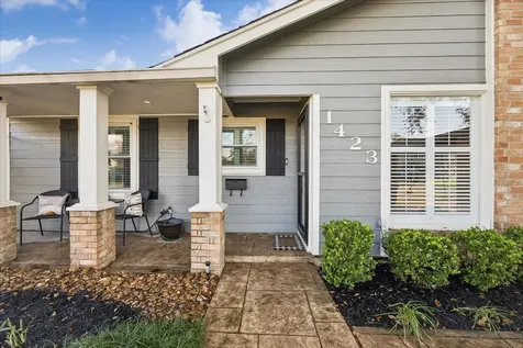 1423 Richelieu Lane Houston TX 77018