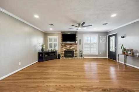 1423 Richelieu Lane Houston TX 77018