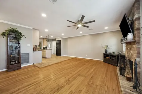1423 Richelieu Lane Houston TX 77018