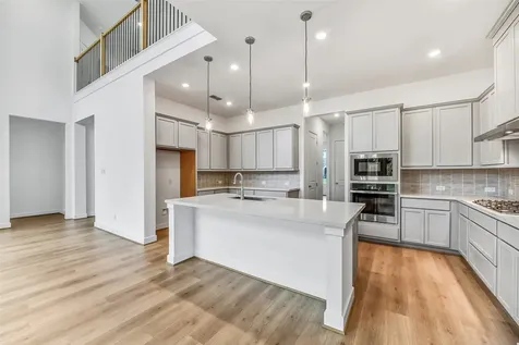 1673 Birch Lake Bend Friendswood TX 77546