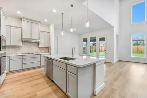 1673 Birch Lake Bend Friendswood TX 77546