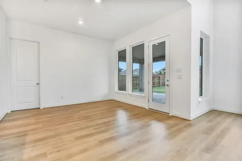 1673 Birch Lake Bend Friendswood TX 77546