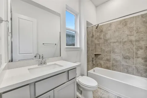 1673 Birch Lake Bend Friendswood TX 77546