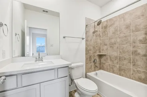 1673 Birch Lake Bend Friendswood TX 77546