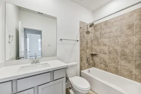 1673 Birch Lake Bend Friendswood TX 77546