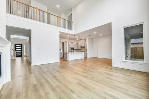 1673 Birch Lake Bend Friendswood TX 77546