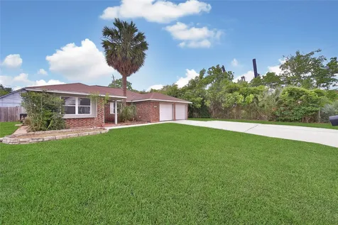 3915 Sailfish Lane La Porte TX 77571