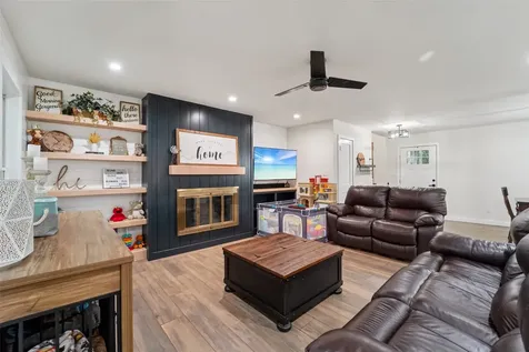 6 Rockingham Place Conroe TX 77304