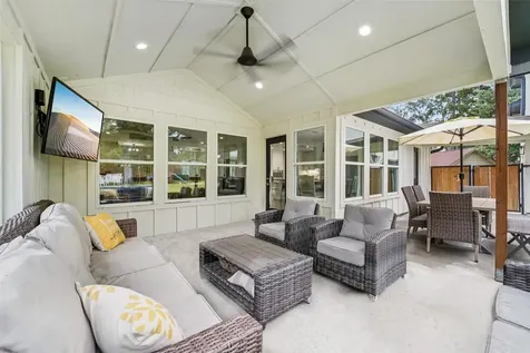 6 Rockingham Place Conroe TX 77304