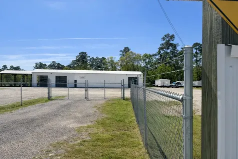 13046 Tx-105 Conroe TX 77306