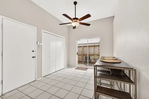 5814 N Magazine Circle Houston TX 77084