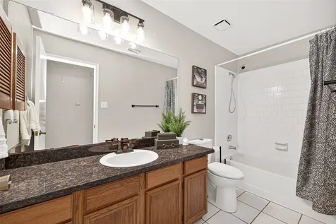 5814 N Magazine Circle Houston TX 77084