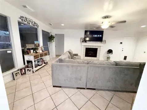 2938 Norwich Street Pearland TX 77584
