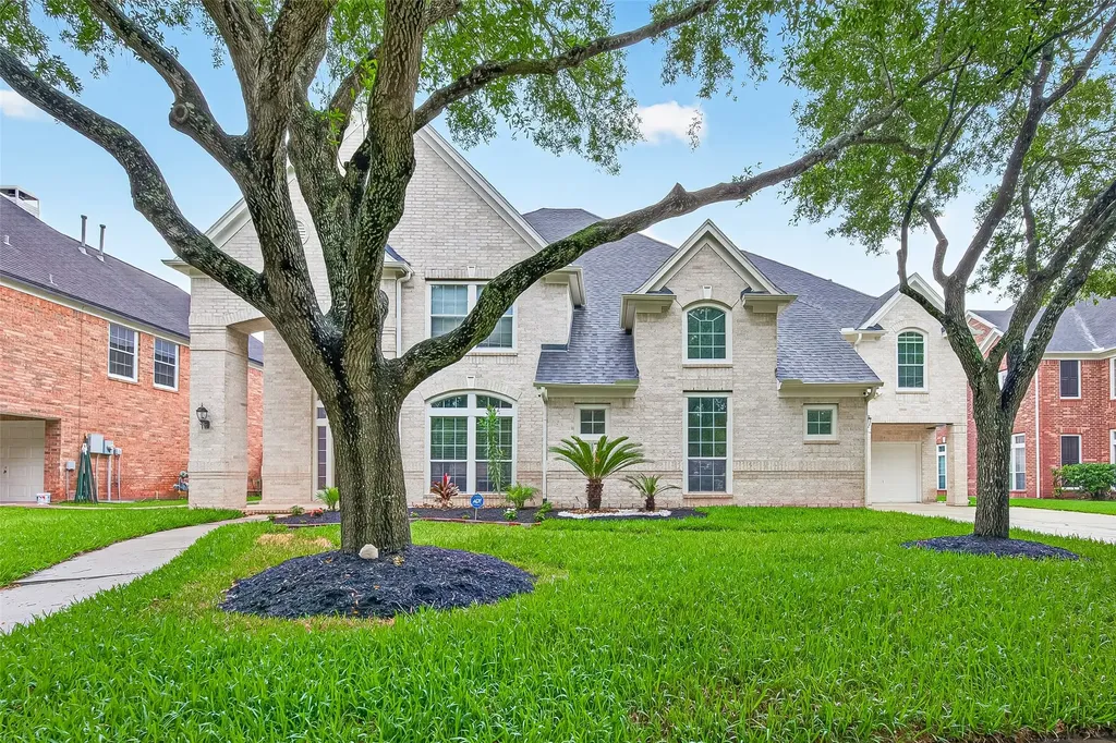 4219 Fisher Lake Drive Richmond TX 77406