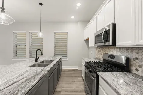 963 Ford Pines Lane Houston TX 77091