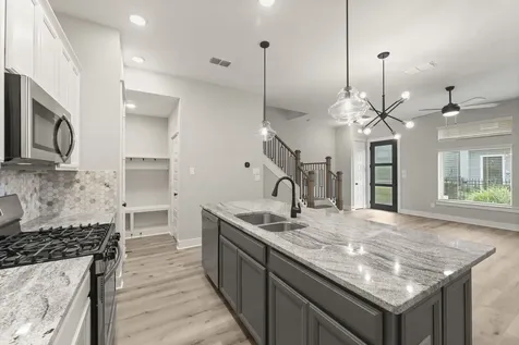 963 Ford Pines Lane Houston TX 77091