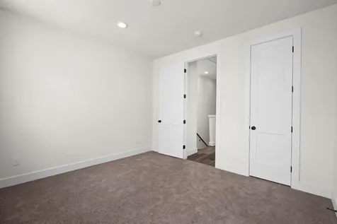 3905 Pinemont Drive F Houston TX 77018
