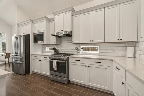 5019 Country Meadows Trail Rosharon TX 77583