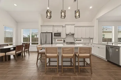 5019 Country Meadows Trail Rosharon TX 77583