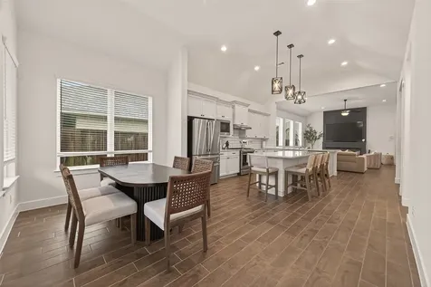 5019 Country Meadows Trail Rosharon TX 77583