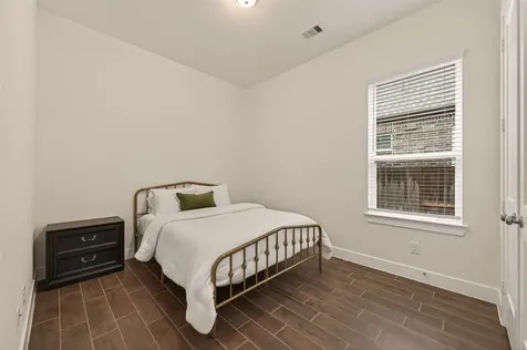 5019 Country Meadows Trail Rosharon TX 77583