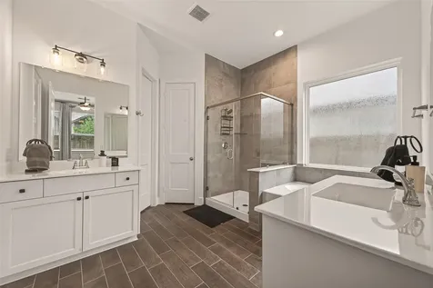 5019 Country Meadows Trail Rosharon TX 77583