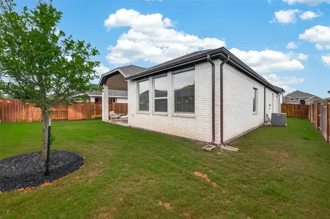 5019 Country Meadows Trail Rosharon TX 77583